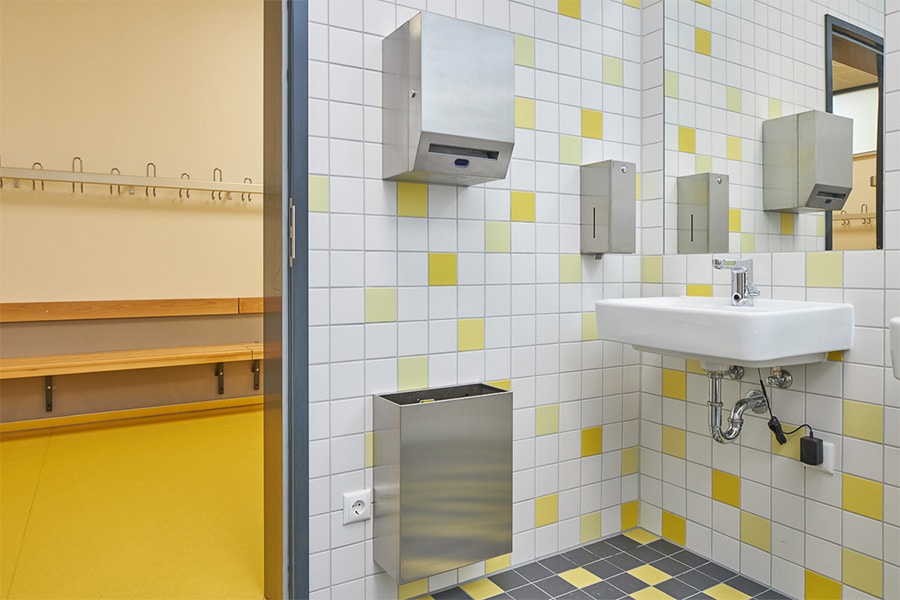 Het slim inrichten van sanitaire ruimtes in scholen